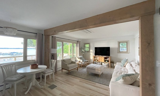 Lake City Casa | NEW LISTING - Lake Missaukee Beachfront Bungalow!