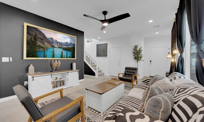 Las Vegas Casa | New Listing Luxury Modern 2 Story-5 Bedroom