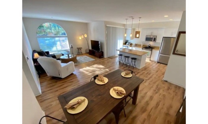 Irvine Apartamento | ***NEW LISTING***Luxury Resort Style Living