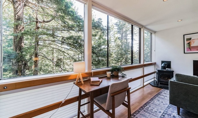 Mill Valley Apartamento | NEW LISTING! Mill Valley Treehouse Apt by RedAwning
