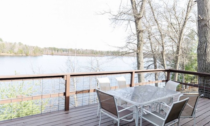 Tomahawk Casa | New listing..Northwoods Retreat!