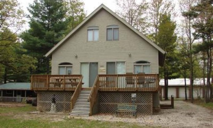 Silver Lake Cabaña | New Listing! Sleeps 15+. Spacious Cottage close to Silver Lake