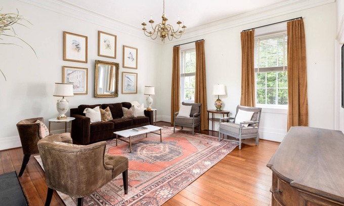 South of Broad Casa | NEW LISTING: South of Broad, Circa 1830 Getaway
