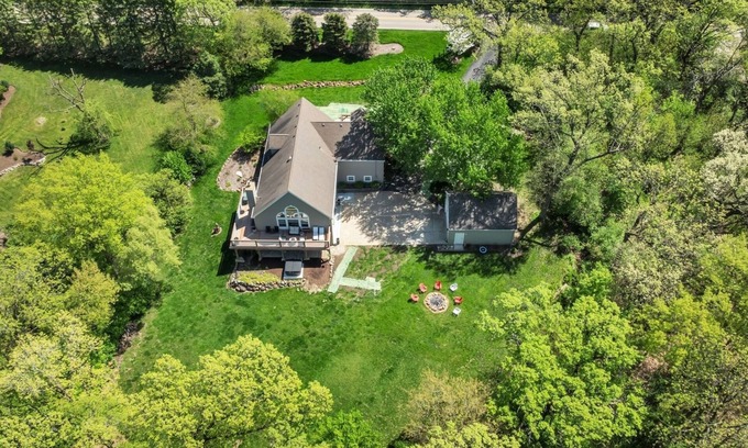 Algonquin Casa | NEW LISTING! Spacious 5BR Family-Friendly Oasis w/Hot Tub by RedAwning