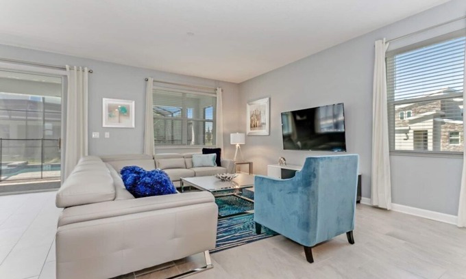 Campbell Casa | New Listing! Storey Lake Resort, 6mi to Disney & 11mi to Universal - FS316440