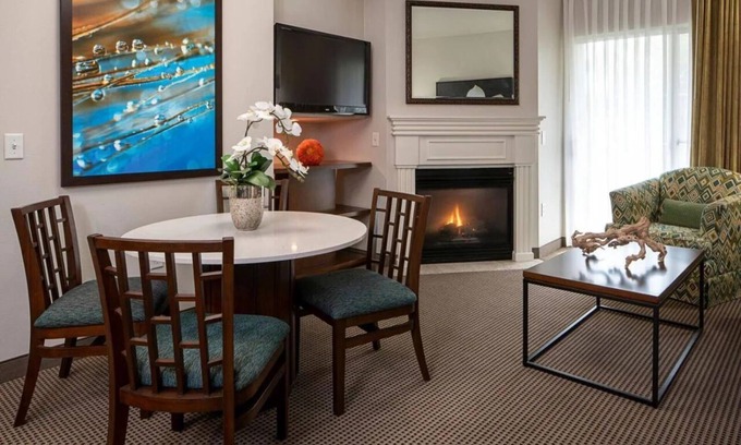 Las Vegas Complejo | NEW LISTING! Tahiti Resort 2 Pools HOT TUB Wi-Fi FREE STRIP SHUTTLE Fitness Ctr
