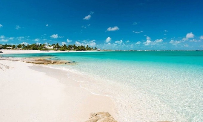 Leeward Settlement Villa | 60 segundos a pie de Grace Bay Beach! 1HAB, exuberantes jardines !!