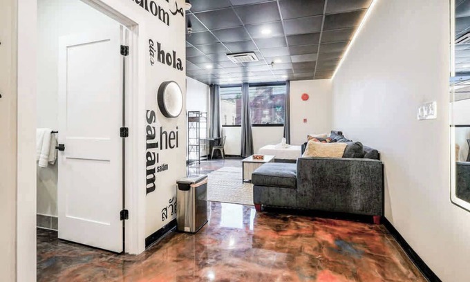 North Oakland Apartamento | *New* Loft 3 min to Childrens Hospital Sleeps 4