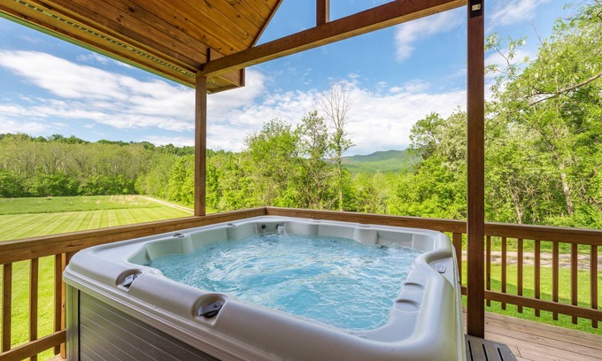 Luray Cabina | NUEVO Log Cabin by the River! Perfecto relajante retiro-Vistas y jacuzzi!