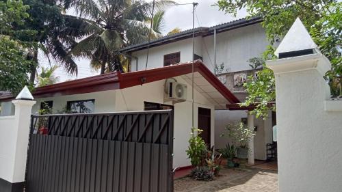 Kamburugamuwa Villa | New Look villa