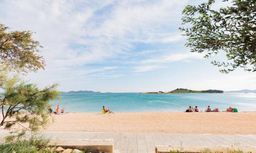 Pakostane Complejo | NEW! Luminose beach house