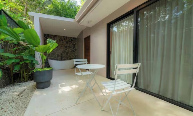 Buenos Aires Casa | New luxury home in Manzanillo near Santa Teresa