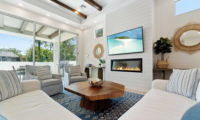 Naples Park Casa | NEW! Luxe Escape w/Pool & Spa - Close to Beach