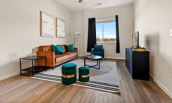 Downtown Baltimore Apartamento | New Luxury 1br|Queenbed|Near Harbor|Aquarium|Stadium
