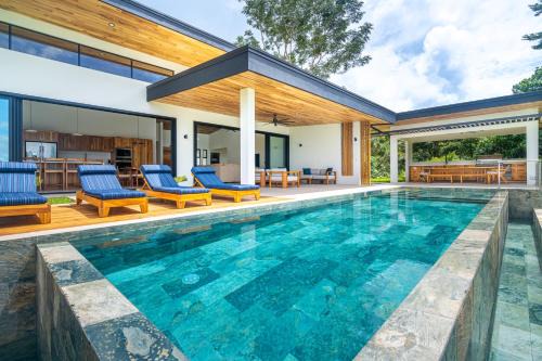 Tres Rios Casa | New! Luxury-4 Suites-private Pool-ocean Views