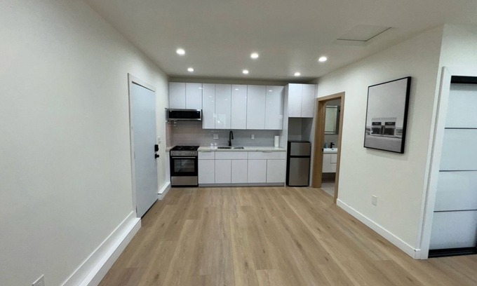 West Hills Apartamento | NEW LUXURY CONSTRUCTION IS THE BEST-Los Angeles with AC