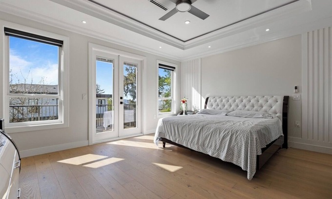 Surrey Casa | Luxury Home in Surrey Central | HVAC | Free Parking
