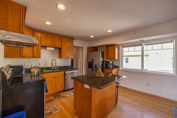 Seattle Metro Area Casa | NEW Luxury-Location(8min Seatac, 15min DT Seattle)