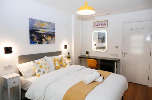 Dalston Casa | New Luxury Rooms in the Heart of London Next to Shops, Cafes, Bars & Metro with Shared Bathrooms