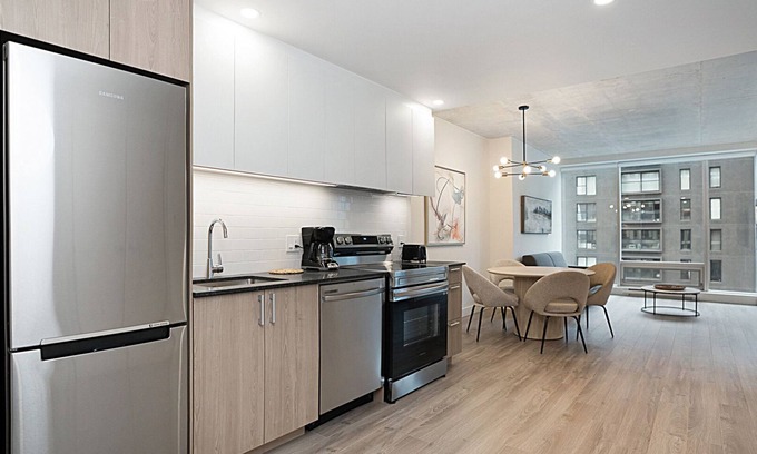 Quartier des Spectacles Apartamento | New Luxury Unit in Heart of MTL 912 | Metro access