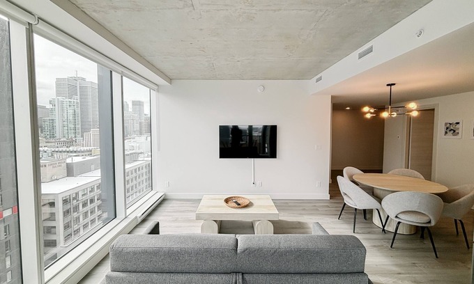 Quartier des Spectacles Apartamento | New Luxury Unit in Heart of MTL 810 | Metro access