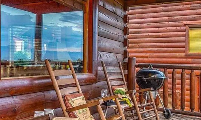 Sevierville Casa | NEW Majestic 5 Star Amazing View Pool hot tub