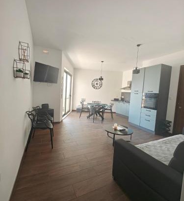 Marsalforn Apartamento | New Marsalforn Serenity Stay & Near Sea Apartment