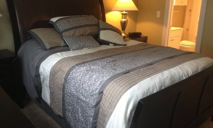 Central Myrtle Beach Villa | Actualizado a menudo! CONSULTE SOBRE DESCUENTOS ANTES DE RESERVAR. Snow Bird ¡ESPECIAL!