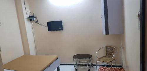 Marine Lines Casa | New Metro Guest House