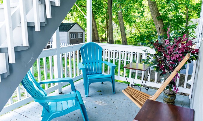 Manchester Apartamento | NEW - Mins to Concord /Nashua - Full Fenced Backyard- 1st Floor- Laundry in unit