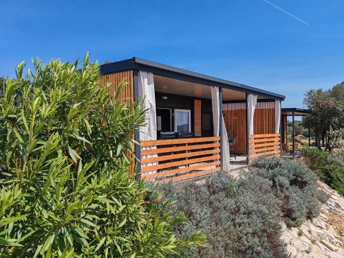 Pirovac Casa | New! Mobile Home Domina near the beach with shared pool