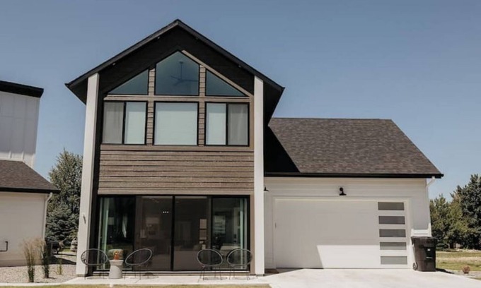 Red Lodge Casa | New + Modern 3BR House