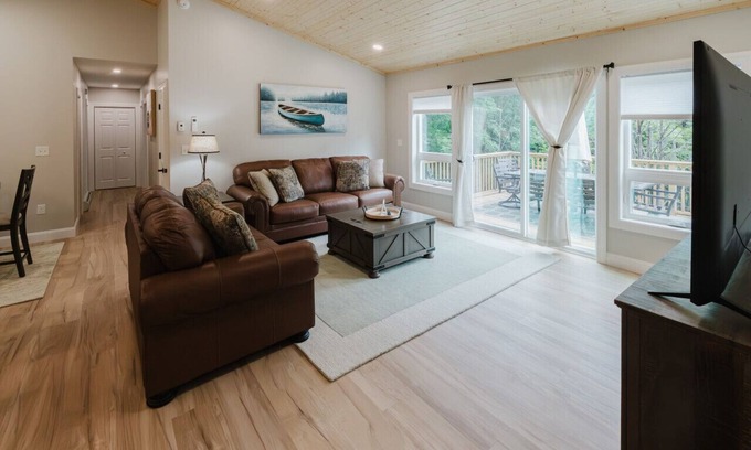 Norway Casa | NEW! Modern and Cozy Getaway