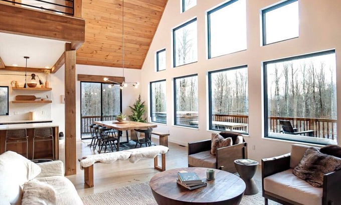 Windham Cabina | NEW Modern Cabin | 8 Mins From Skiing | Hot Tub