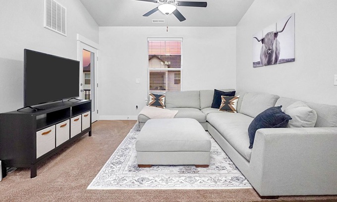 Lehi Condominio | New Modern Condo in the heart of Lehi!!