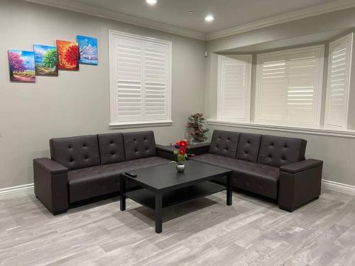 Rosemead Casa | New! Modern Gated Summer Getaway Home