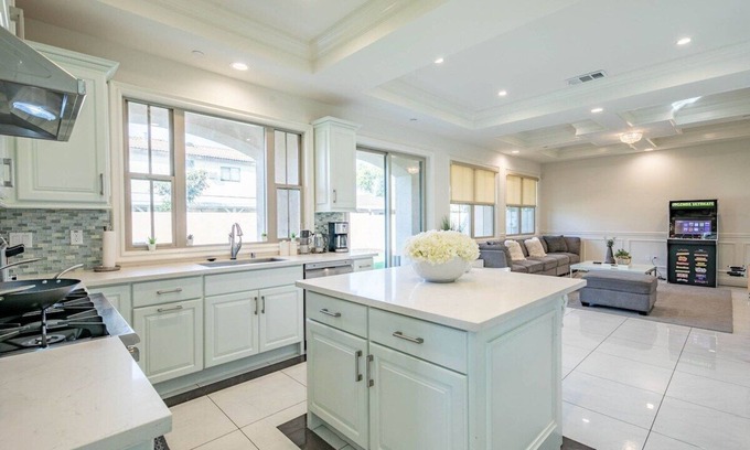 Rosemead Casa | This house is a 4 bedroom(s), 3.5 bathrooms, located in Rosemead, CA.