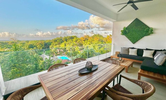 La Ceiba Apartamento | *NEW* Modern & Stylish Condo With Rooftop Pool