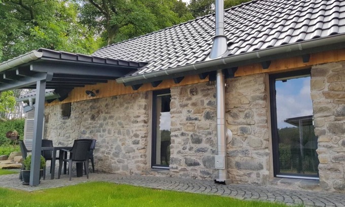 Lautzenbrucken Casa | NEW! Modern vacation home Hohensayn