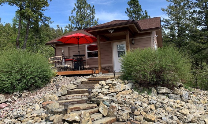 Somers Cabaña | Nueva cabaña moderna de Montana con vistas al lago Flathead