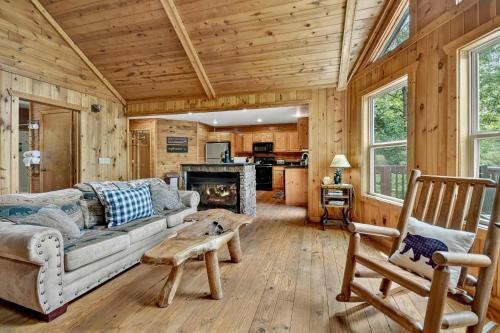 Sautee Nacoochee Casa | New Mtn Views Hot Tub Arcade Chess