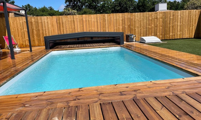 Grayan-Et-L'Hopital Casa | NEW Near Soulac/mer and beach air-conditioned house with private heated pool