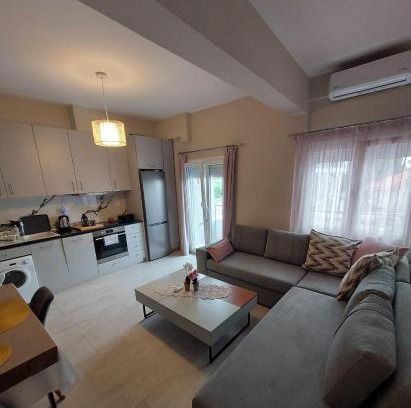 Nea Iraklia Apartamento | New, nice apartment, 50m from sea and from Center at Nea Irakleia