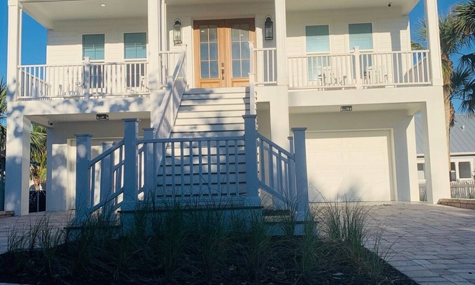 New Smyrna Beach Casa | New Oceanfront Luxury Home 6 Bed/6.5 Bath!