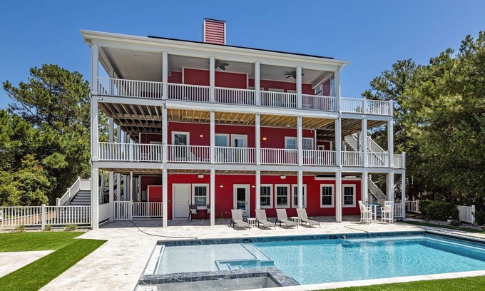 Emerald Isle Casa | NEW on program! Amazing Pool, Movie Room, and more!