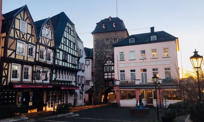 Linz am Rhein Apartamento | NUEVO inaugurado en 2019 ▫️ Living "In the small style ll" en el corazón de Linz en el Rin