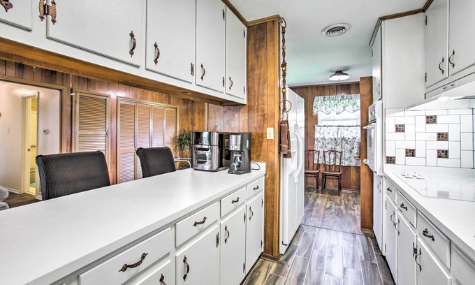 Old Aurora Casa | New Orleans Getaway ~ 7 Mi to French Quarter!