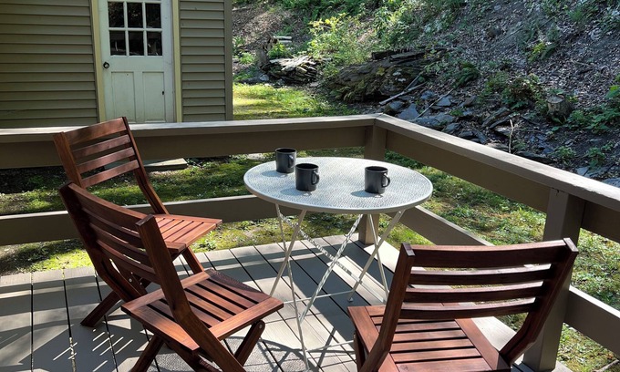 Millerton Casa | New owner special - The House of Maples: 3 bedroom + 2.5 bath in Millerton NY