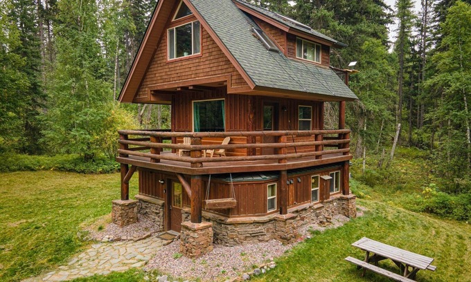 Whitefish Casa | New! Peaceful forest retreat with access to hiking & biking trails