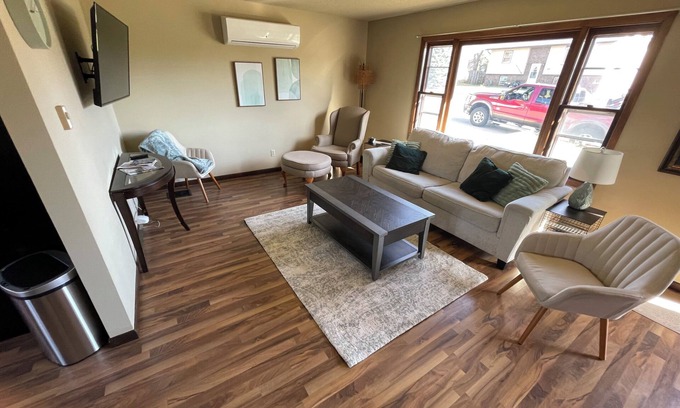 Piedmont Casa | New, pet and family friendly home! Centrally located in the Black Hills